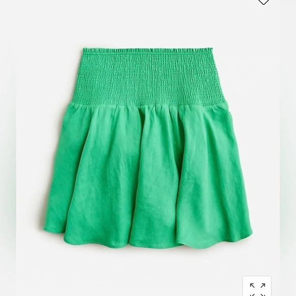 J Crew Smocked-waist linen mini skirt
Size XL
Waist: 16”
Length: 20” - Picture 3 of 7